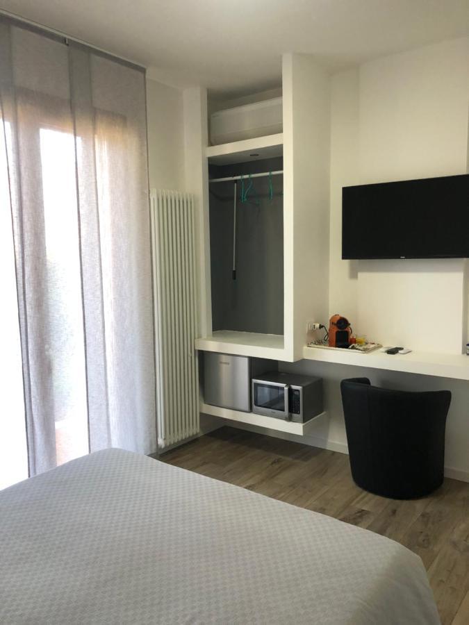 明乔河畔的瓦雷奇奥 瑞莱克斯&伊莫兹奥尼旅馆酒店 外观 照片